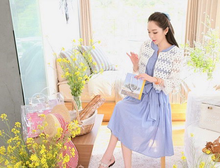 Mix đồ cùng áo cardigan đón thu về