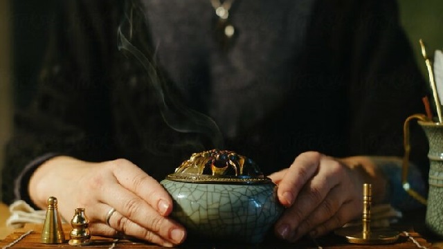 Bí quyết xua tan Căng thẳng & Stress từ Trầm hương