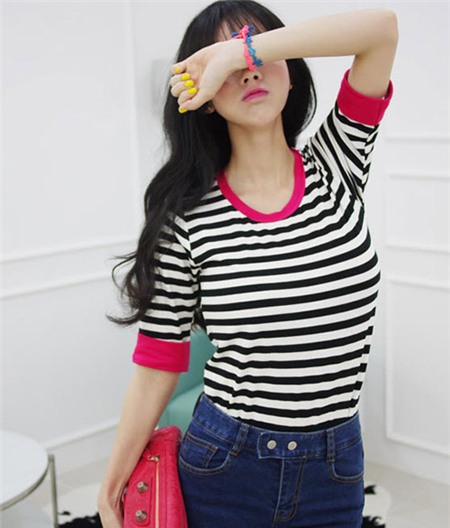 Cá tính với trang phục kẻ sọc