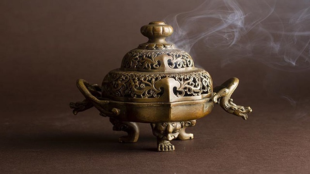 Cách đặt lư xông trầm trong nhà hợp phong thủy