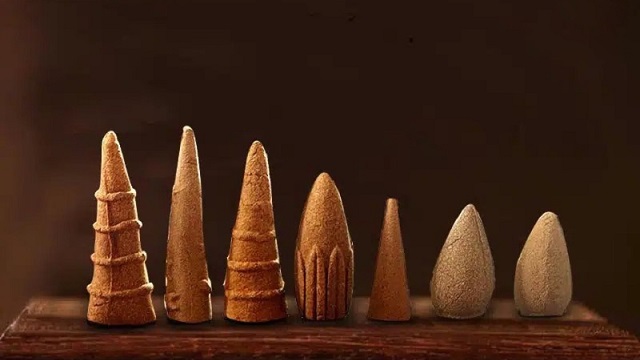 Chọn trầm hương và dụng cụ xông đốt phù hợp với phòng thờ