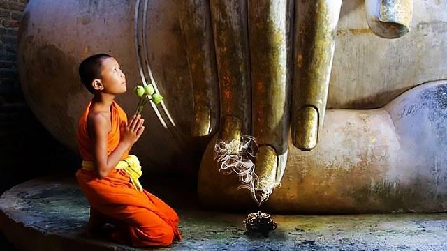 Hương trầm trong dòng chảy Văn hóa Phật giáo