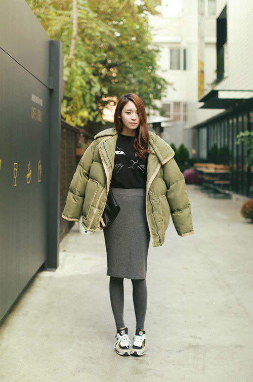 Trẻ trung hơn với quần legging giả váy
