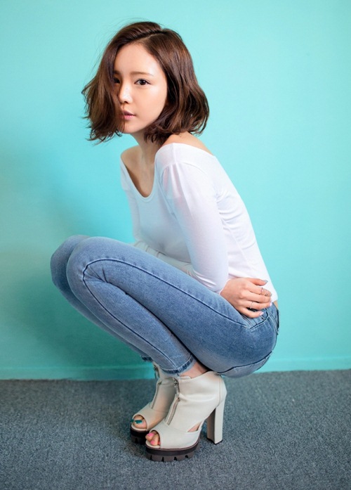 Sành điệu với áo thun trắng