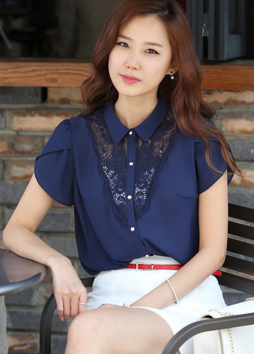 Yêu kiều với sơ mi ren