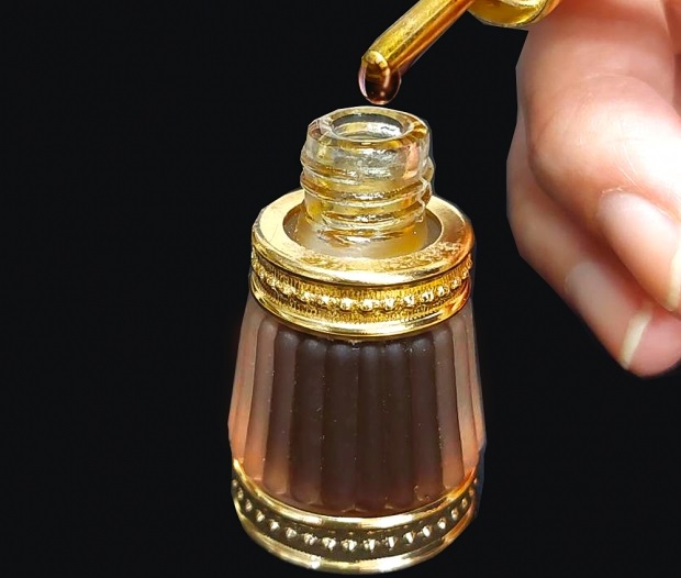 Tinh dầu trầm hương cho cuộc sống an nhiên