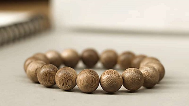 Vòng tay trầm hương 21 hạt