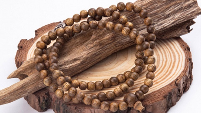 Vòng tay trầm hương 27 hạt