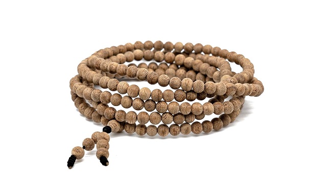 Vòng trầm hương 216 hạt