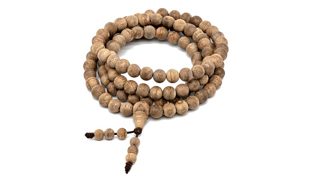 Vòng Trầm Hương: Cách phân loại, lựa chọn và bảo quản